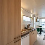 Tiny Floating House, Mallorca בית נופש