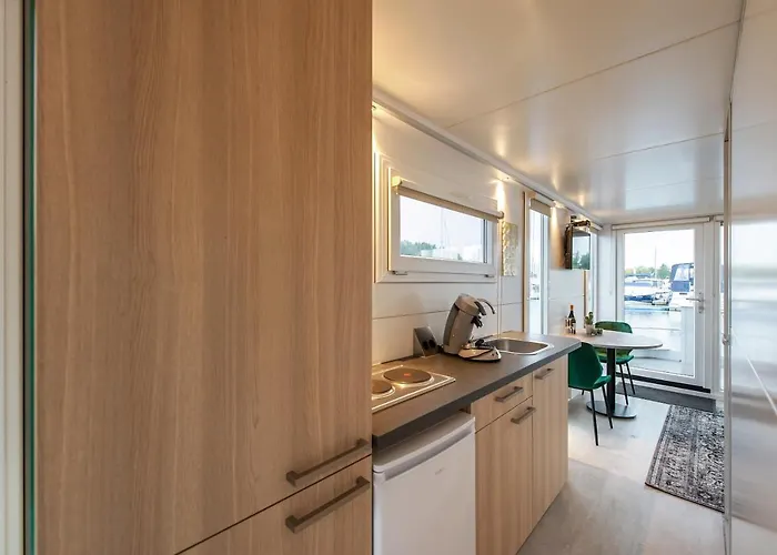 Tiny Floating House, Mallorca Дом отдыха