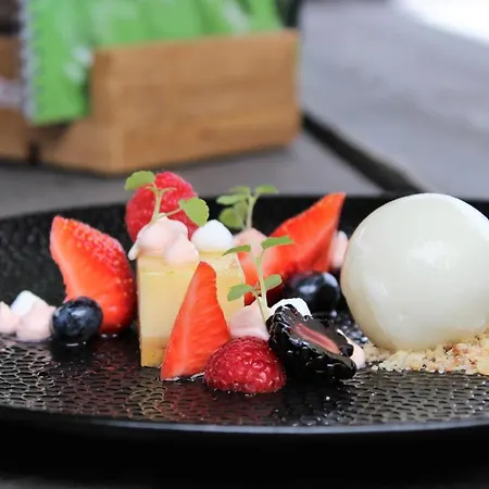 Tiny Floating House, Mallorca * Maastricht